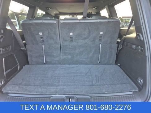 Used 2023 Jeep Wagoneer Series II w/ Premium Group I AWD/4WD image 18