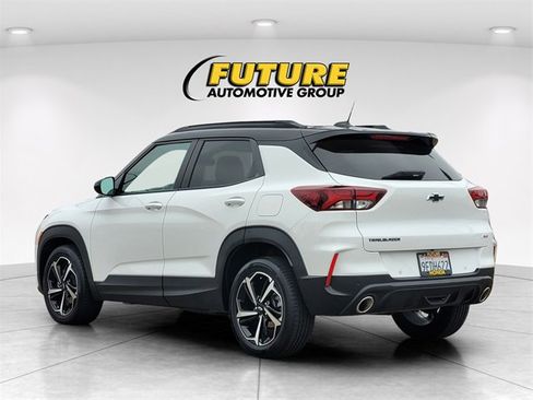 Used 2023 Chevrolet TrailBlazer RS w/ Convenience Package image 7