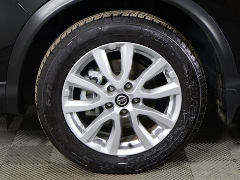 Used 2022 Nissan Rogue Sport SV w/ Technology Package image 21