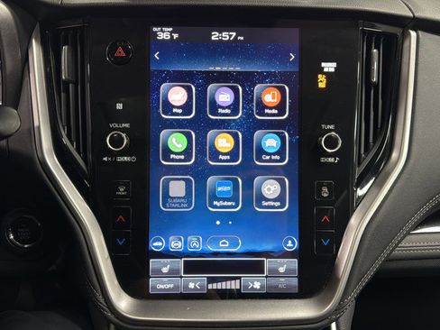 Used 2021 Subaru Outback Limited image 23