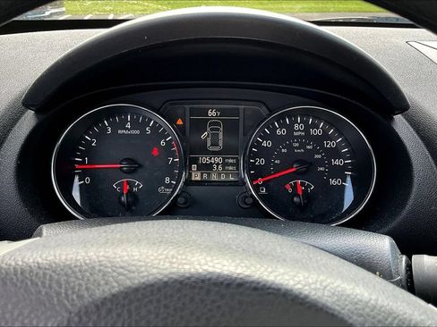 Used 2015 Nissan Rogue S w/ Convenience Package FWD image 12