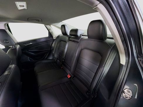 Used 2022 Volkswagen Jetta SE w/ Panoramic Sunroof Package image 24