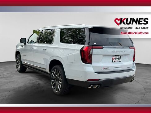 Used 2026 GMC Yukon XL Denali Ultimate AWD/4WD image 8