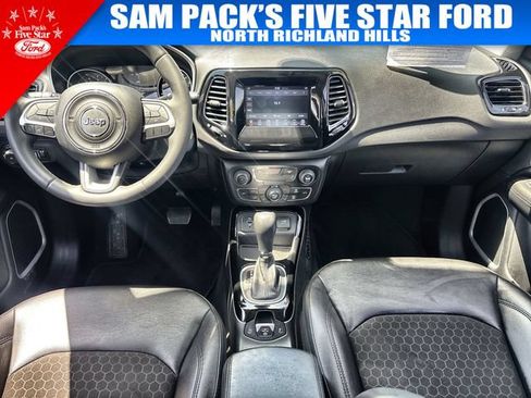 Used 2021 Jeep Compass Latitude FWD image 12