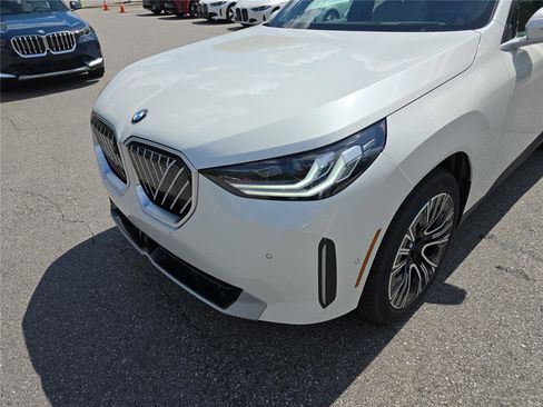 Used 2026 BMW X3 xDrive30i w/ Premium Package AWD/4WD image 9
