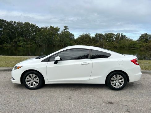 Used 2012 Honda Civic LX image 2