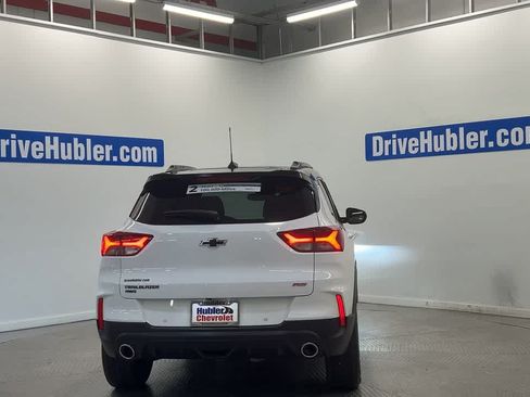 Used 2021 Chevrolet TrailBlazer RS w/ Sun and Liftgate Package AWD/4WD image 9