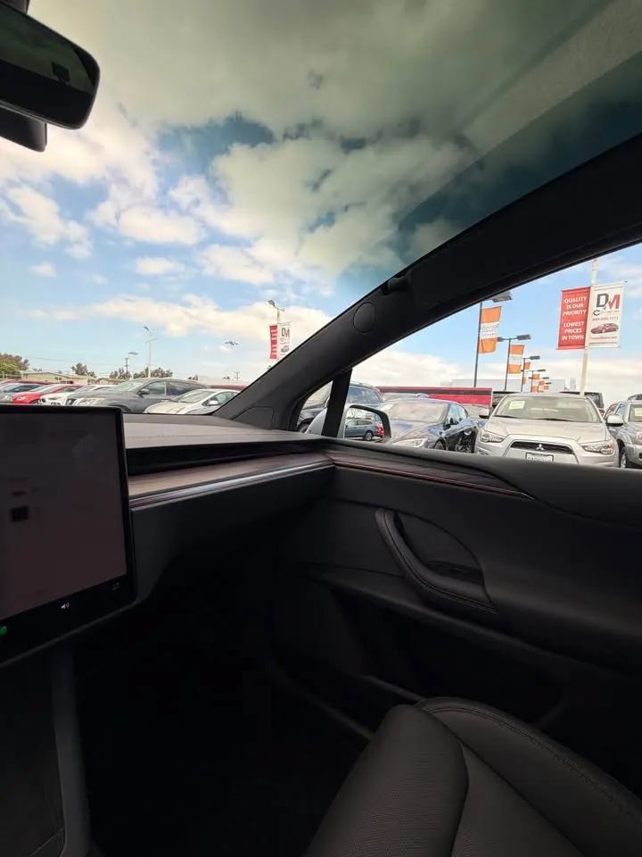 Used 2026 Tesla Model X AWD/4WD image 9