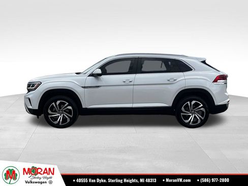 Certified 2023 Volkswagen Atlas Cross Sport SEL AWD/4WD image 2