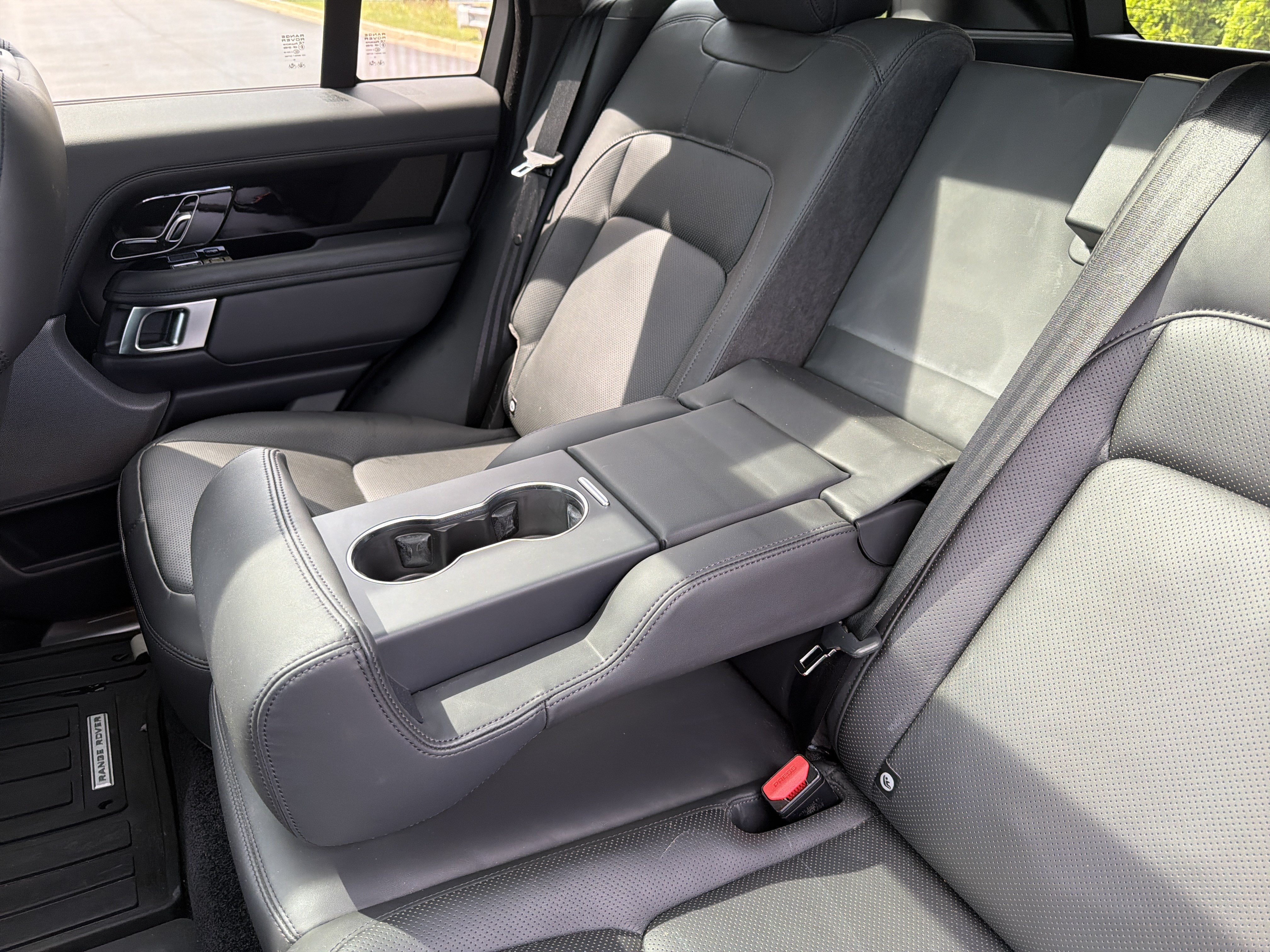 Used 2020 Land Rover Range Rover HSE AWD/4WD image 10