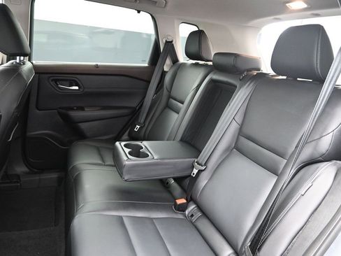 Used 2023 Nissan Rogue SL w/ SL Premium Package FWD image 14