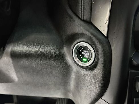 Used 2021 Chevrolet Silverado 1500 RST image 23