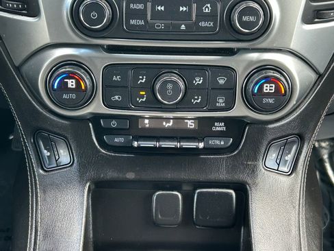 Used 2015 Chevrolet Suburban LT w/ Luxury Package image 29