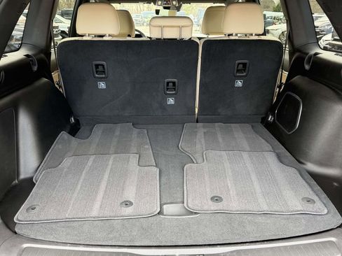 Used 2023 Jeep Grand Cherokee 4WD 4xe w/ Luxury Tech Group II image 10