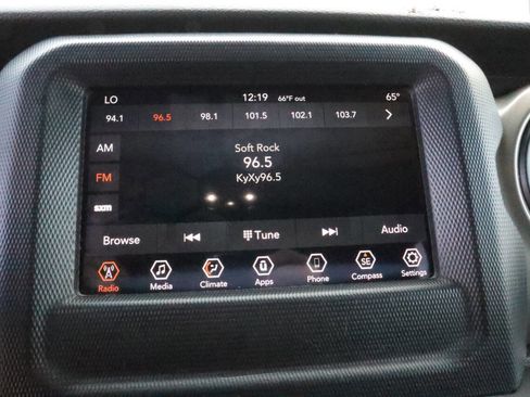 Used 2020 Jeep Wrangler Unlimited Sport image 5