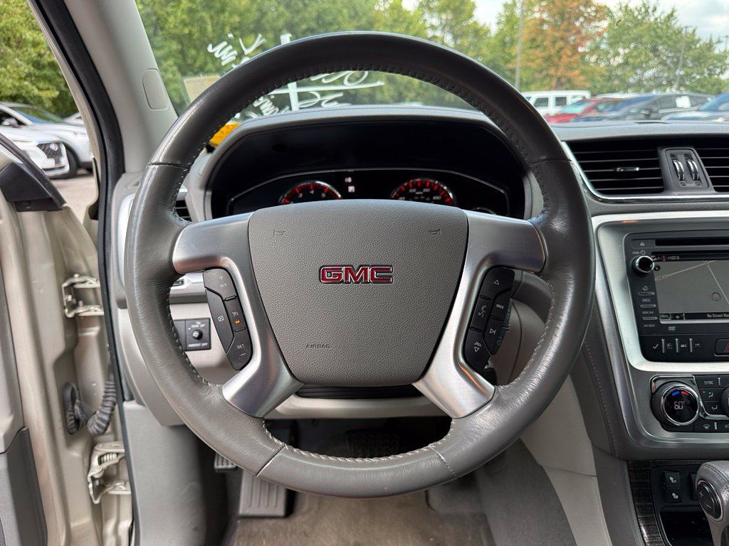 Used 2016 GMC Acadia SLT w/ Open Road Package FWD image 10