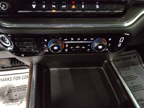 Used 2024 Chevrolet Silverado 2500 High Country w/ High Country Premium Package image 19