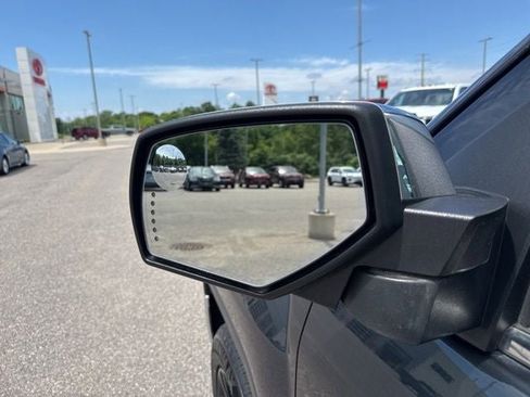 Used 2018 GMC Sierra 1500 SLT AWD/4WD image 7