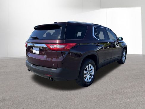 Used 2018 Chevrolet Traverse LT w/ LPO, Floor Liner Package AWD/4WD image 8