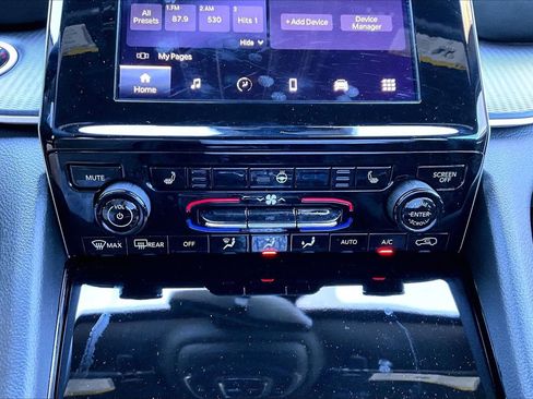 Used 2023 Jeep Grand Cherokee L Laredo AWD/4WD image 17