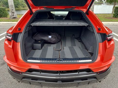 Used 2023 Lamborghini Urus Performante image 23