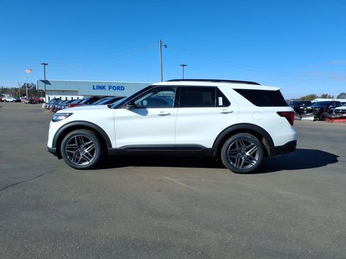 New 2026 Ford Explorer ST w/ Sun And Sound Package image 2