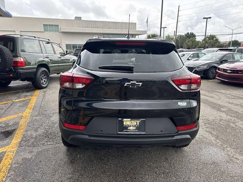Used 2026 Chevrolet TrailBlazer LT w/ Midnight Edition FWD image 7