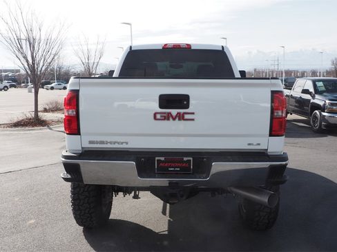 Used 2015 GMC Sierra 2500 SLE w/ SLE Preferred Package image 6