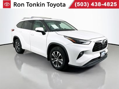 Used 2022 Toyota Highlander XLE