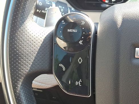 Used 2019 Land Rover Range Rover Velar R-Dynamic SE AWD/4WD image 22