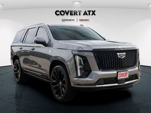 Used 2025 Cadillac Escalade Sport Platinum w/ LPO, ONYX Package AWD/4WD image 9