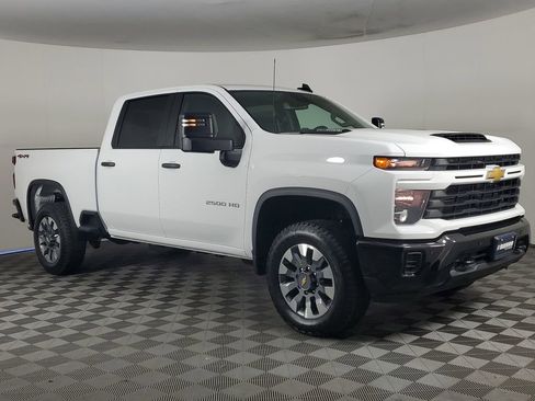 New 2026 Chevrolet Silverado 2500 Custom w/ Custom Value Package image 2