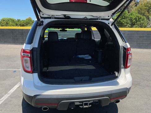 Used 2015 Ford Explorer Limited w/ Equipment Group 302A FWD image 25