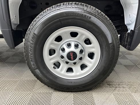 New 2026 GMC Sierra 2500 Pro AWD/4WD image 4