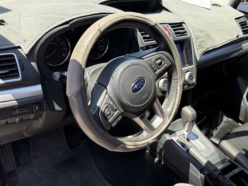 Used 2017 Subaru Crosstrek 2.0i Premium AWD/4WD image 6