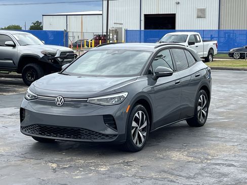 Used 2024 Volkswagen ID.4 2WD image 3