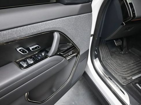 Used 2026 Land Rover Range Rover Sport Autobiography AWD/4WD image 8
