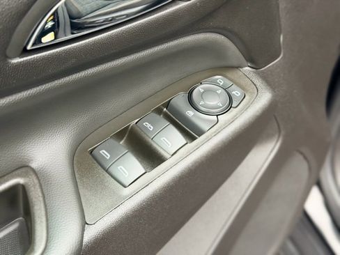 Certified 2024 Chevrolet Equinox LT w/ LPO, Floor Liner Package image 20