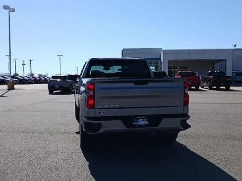 Used 2025 Chevrolet Silverado 1500 Custom image 7