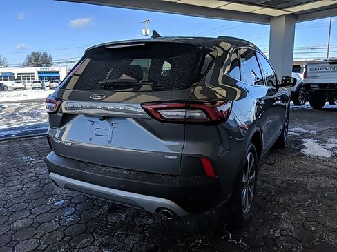 Used 2025 Ford Escape Platinum image 5