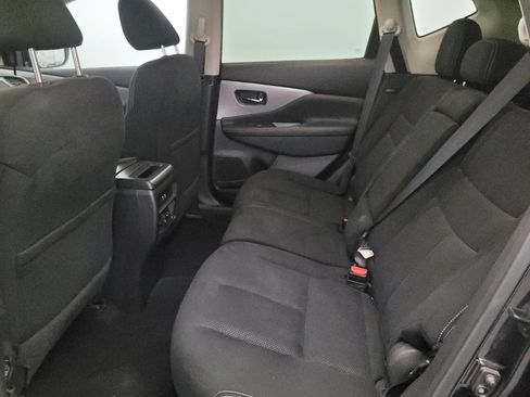 Used 2019 Nissan Murano SV image 18