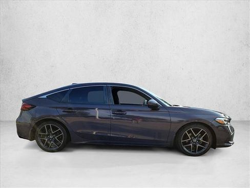 Used 2024 Honda Civic Sport Touring image 4