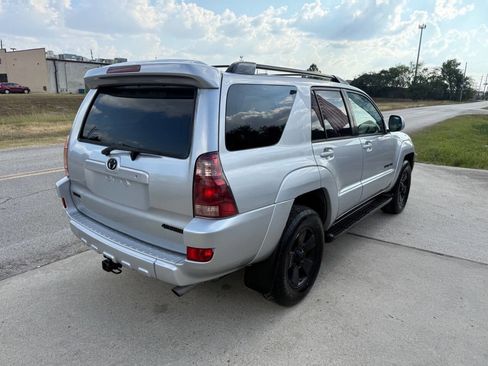 Used 2005 Toyota 4Runner Limited image 5