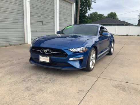 Used 2018 Ford Mustang Premium w/ Pony Package RWD image 4
