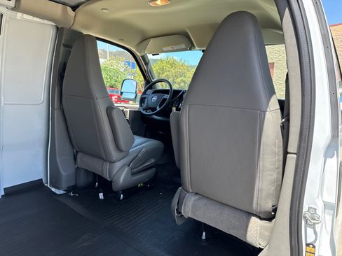 New 2026 GMC Savana 2500 Extended w/ Driver Convenience Package RWD image 21