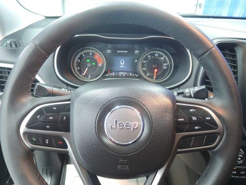 Used 2022 Jeep Cherokee Latitude Lux w/ Sun & Sound Group AWD/4WD image 14
