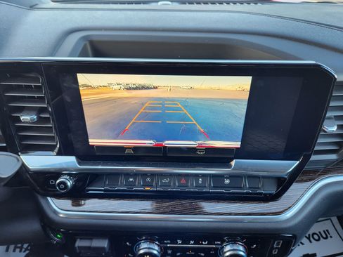 New 2025 GMC Sierra 1500 SLE image 13