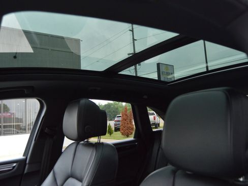 Used 2017 Porsche Macan S AWD/4WD image 11