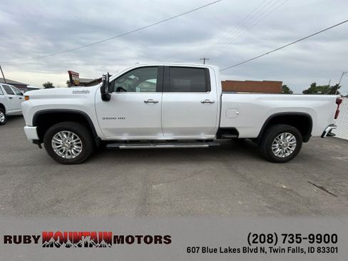 Used 2023 Chevrolet Silverado 3500 High Country w/ Z71 Off-Road Package AWD/4WD image 21