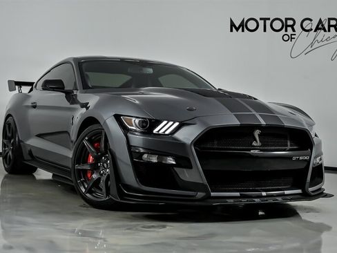 Used 2021 Ford Mustang Shelby GT500 w/ Carbon Fiber Track Pack RWD image 1